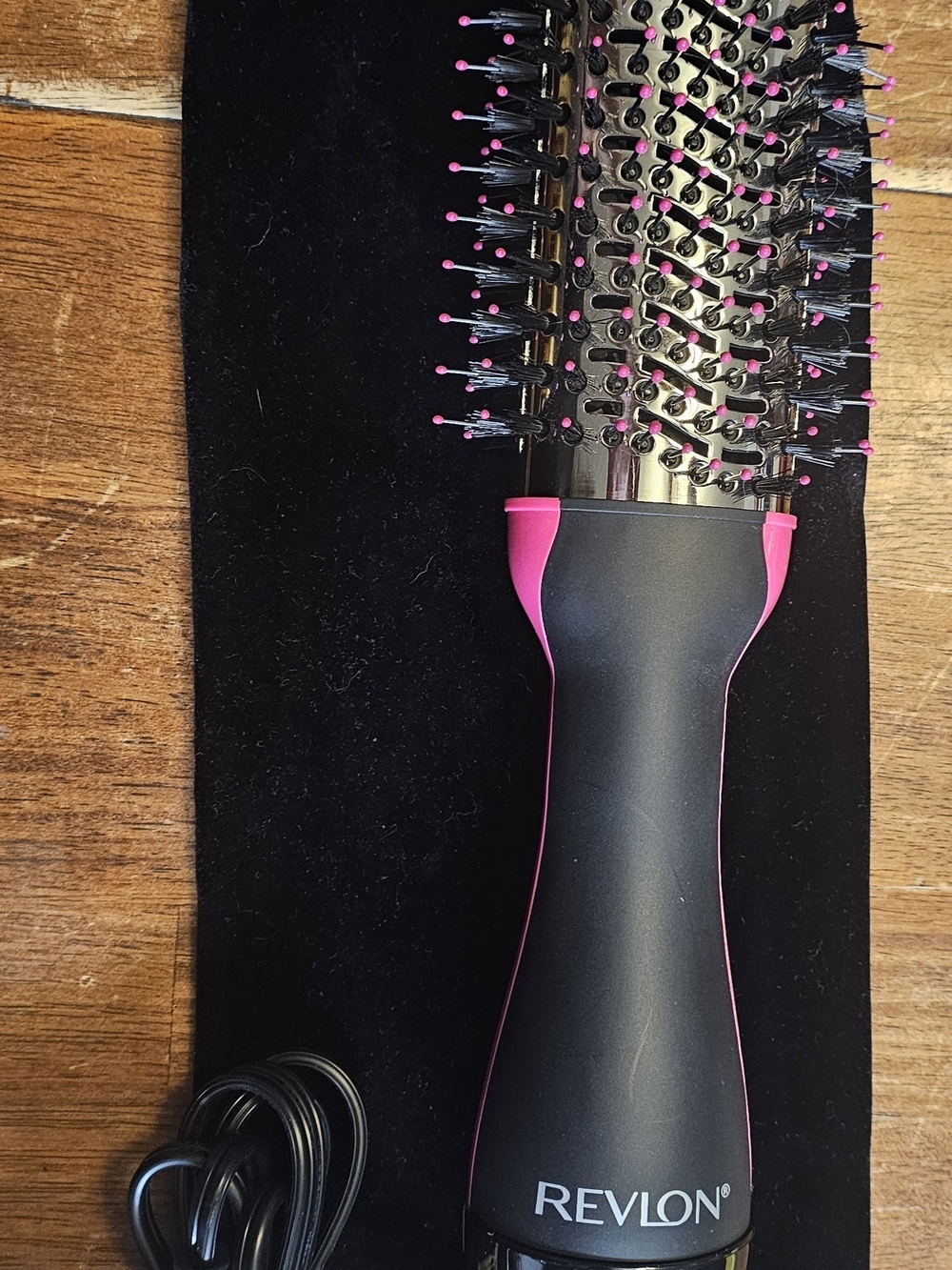 Revlon One-Step Hot Air Brush & Volumizing Hair Dryer in Black and Pink
